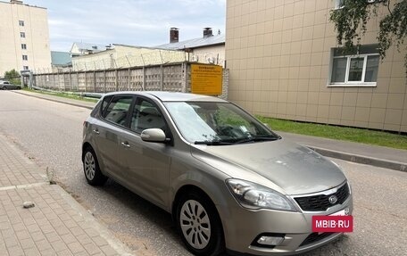 KIA cee'd I рестайлинг, 2010 год, 580 000 рублей, 2 фотография