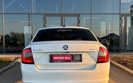 Skoda Rapid I, 2018 год, 1 350 000 рублей, 6 фотография