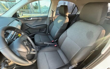 Skoda Rapid I, 2018 год, 1 350 000 рублей, 17 фотография