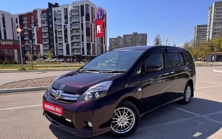 Toyota ISis I, 2015 год, 1 290 000 рублей, 1 фотография