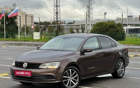 Volkswagen Jetta VI, 2015 год, 890 000 рублей, 1 фотография