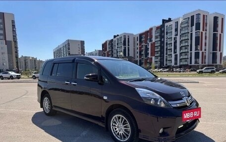 Toyota ISis I, 2015 год, 1 290 000 рублей, 5 фотография