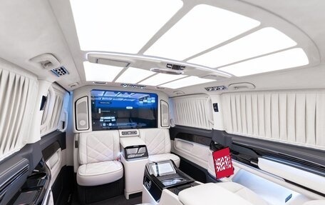 Mercedes-Benz V-Класс, 2026 год, 34 880 000 рублей, 12 фотография