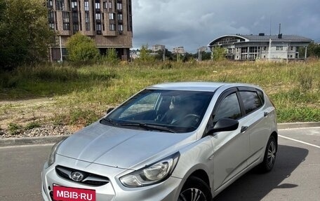 Hyundai Solaris II рестайлинг, 2013 год, 460 000 рублей, 2 фотография
