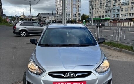 Hyundai Solaris II рестайлинг, 2013 год, 460 000 рублей, 10 фотография