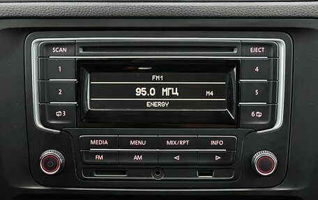 Volkswagen Jetta VI, 2015 год, 890 000 рублей, 20 фотография