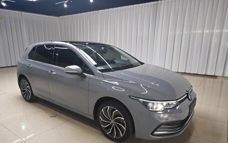 Volkswagen Golf VIII, 2023 год, 1 790 000 рублей, 3 фотография