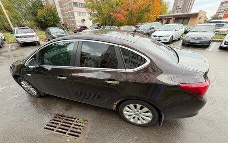 Opel Astra J, 2013 год, 700 000 рублей, 6 фотография