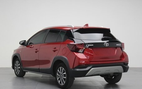 Toyota Yaris, 2023 год, 1 390 000 рублей, 8 фотография