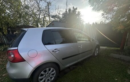 Volkswagen Golf V, 2004 год, 215 000 рублей, 2 фотография