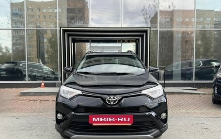 Toyota RAV4, 2018 год, 2 699 000 рублей, 2 фотография