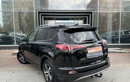 Toyota RAV4, 2018 год, 2 699 000 рублей, 10 фотография