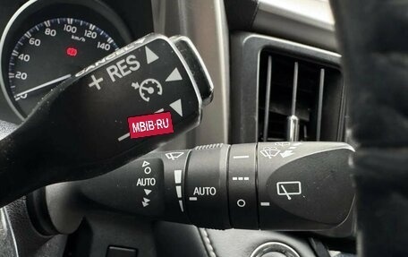 Toyota RAV4, 2018 год, 2 699 000 рублей, 17 фотография