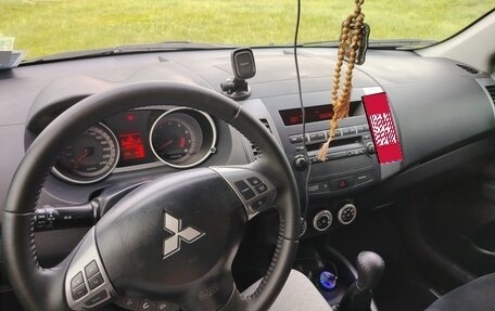 Mitsubishi Outlander III рестайлинг 3, 2008 год, 1 400 000 рублей, 8 фотография