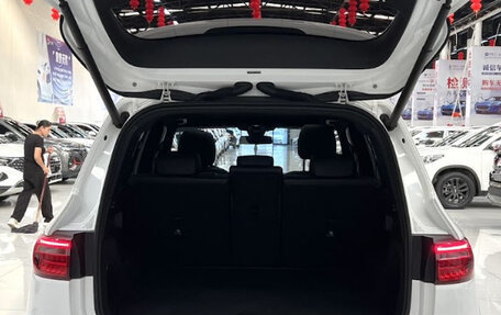 Mercedes-Benz GLB, 2020 год, 2 070 000 рублей, 12 фотография