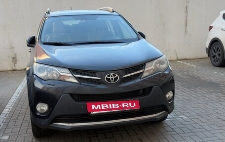 Toyota RAV4, 2014 год, 1 200 000 рублей, 6 фотография