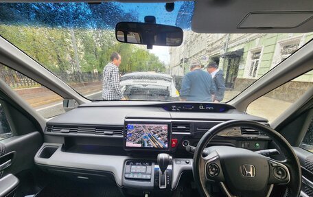 Honda Stepwgn IV, 2015 год, 1 850 000 рублей, 14 фотография