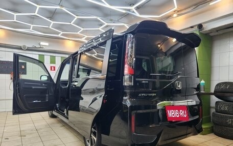 Honda Stepwgn IV, 2015 год, 1 850 000 рублей, 11 фотография