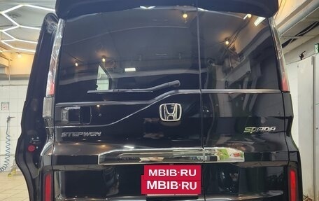 Honda Stepwgn IV, 2015 год, 1 850 000 рублей, 12 фотография