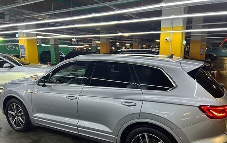 Volkswagen Touareg III, 2018 год, 4 500 000 рублей, 15 фотография
