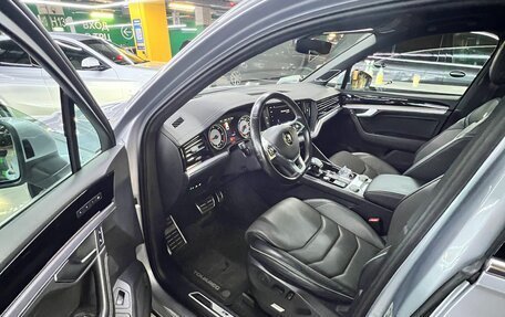 Volkswagen Touareg III, 2018 год, 4 500 000 рублей, 13 фотография