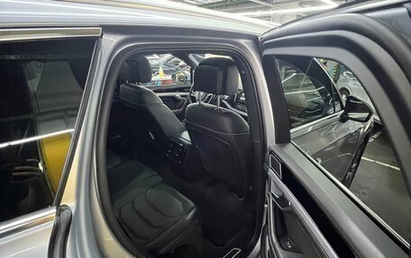 Volkswagen Touareg III, 2018 год, 4 500 000 рублей, 22 фотография
