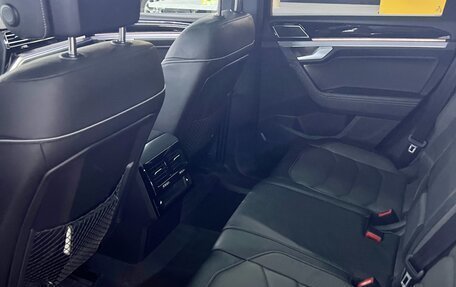 Volkswagen Touareg III, 2018 год, 4 500 000 рублей, 25 фотография