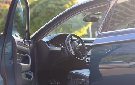 Volkswagen Passat B8 рестайлинг, 2019 год, 3 800 000 рублей, 15 фотография