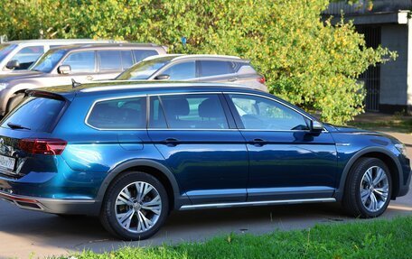 Volkswagen Passat B8 рестайлинг, 2019 год, 3 800 000 рублей, 11 фотография