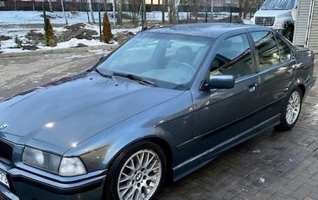 BMW 3 серия, 1992 год, 650 000 рублей, 12 фотография