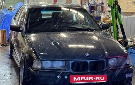 BMW 3 серия, 1992 год, 650 000 рублей, 11 фотография