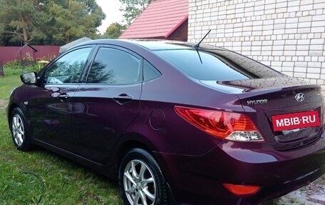 Hyundai Solaris II рестайлинг, 2013 год, 750 000 рублей, 3 фотография