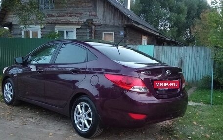 Hyundai Solaris II рестайлинг, 2013 год, 750 000 рублей, 5 фотография
