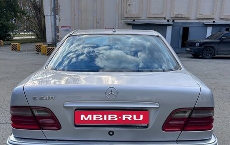 Mercedes-Benz E-Класс, 1999 год, 400 000 рублей, 5 фотография