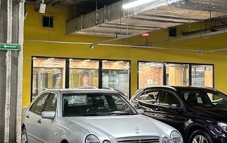Mercedes-Benz E-Класс, 1999 год, 400 000 рублей, 15 фотография