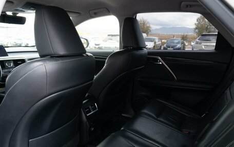 Lexus RX IV рестайлинг, 2018 год, 5 250 000 рублей, 16 фотография