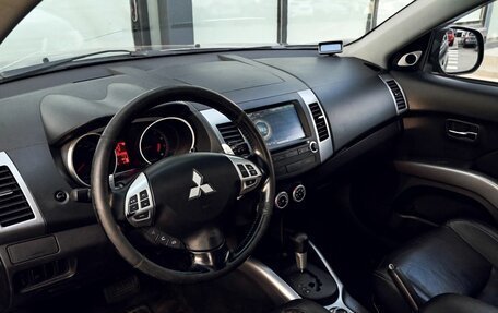 Mitsubishi Outlander III рестайлинг 3, 2007 год, 899 000 рублей, 15 фотография