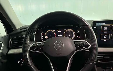 Volkswagen Tiguan II, 2022 год, 2 580 000 рублей, 12 фотография