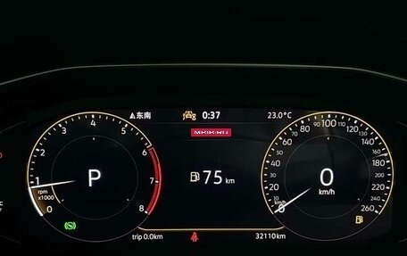 Volkswagen Tiguan II, 2022 год, 2 580 000 рублей, 13 фотография
