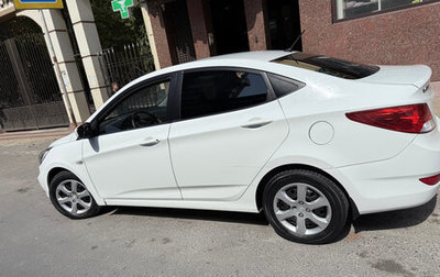 Hyundai Solaris II рестайлинг, 2012 год, 700 000 рублей, 1 фотография