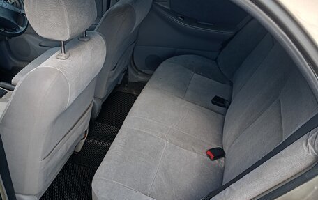Toyota Corolla, 2001 год, 350 000 рублей, 4 фотография