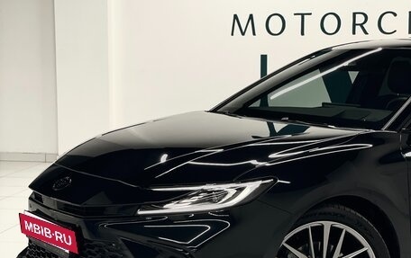 Toyota Camry, 2025 год, 3 990 000 рублей, 2 фотография