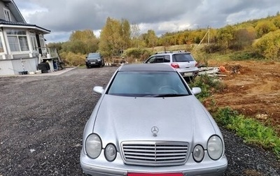 Mercedes-Benz CLK-Класс, 1999 год, 250 000 рублей, 1 фотография