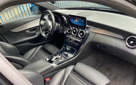 Mercedes-Benz C-Класс, 2019 год, 2 750 000 рублей, 17 фотография