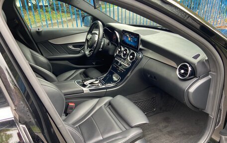 Mercedes-Benz C-Класс, 2019 год, 2 750 000 рублей, 19 фотография