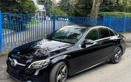Mercedes-Benz C-Класс, 2019 год, 2 750 000 рублей, 31 фотография
