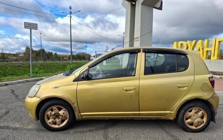 Toyota Yaris I рестайлинг, 2002 год, 130 000 рублей, 5 фотография