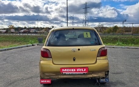 Toyota Yaris I рестайлинг, 2002 год, 130 000 рублей, 7 фотография