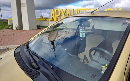Toyota Yaris I рестайлинг, 2002 год, 130 000 рублей, 9 фотография