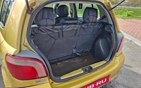 Toyota Yaris I рестайлинг, 2002 год, 130 000 рублей, 20 фотография